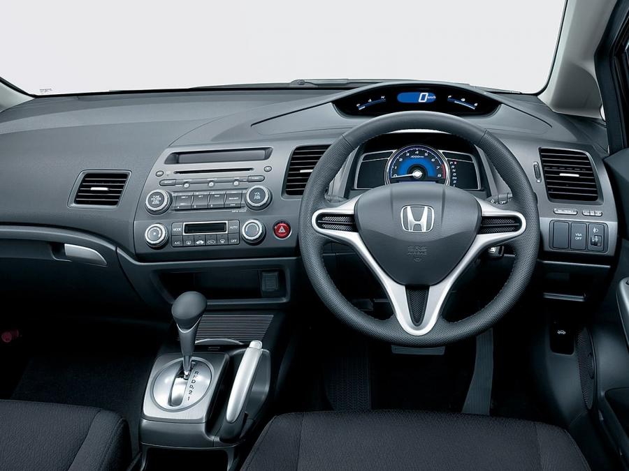  Honda Civic 1.8S 2006 года  (JP) (фото 5 из 11)